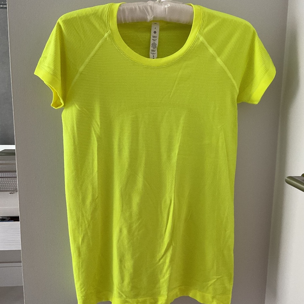 Lululemon yellow Swiftly short sleeve TSHIRT, size 8